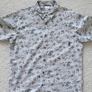 Columbia Sportswear Button Down Allover Print Camp Shirt - Size Medium